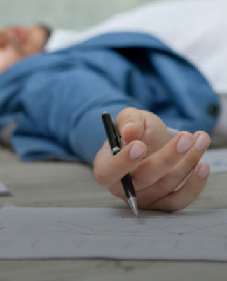 従業員が急病で倒れた際の早期発見